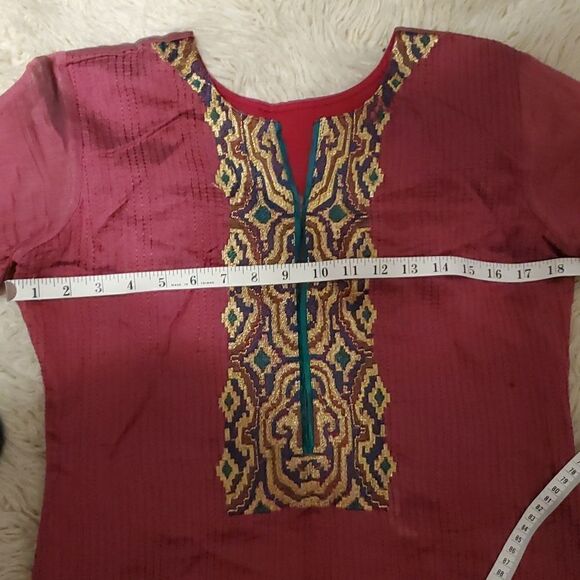 Beautiful Handmade Magenta Salwar Kameez - Picture 7 of 9